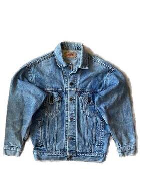 Vintage Levi's 70506 Made in USA Light Wash Denim Trucker Jacket